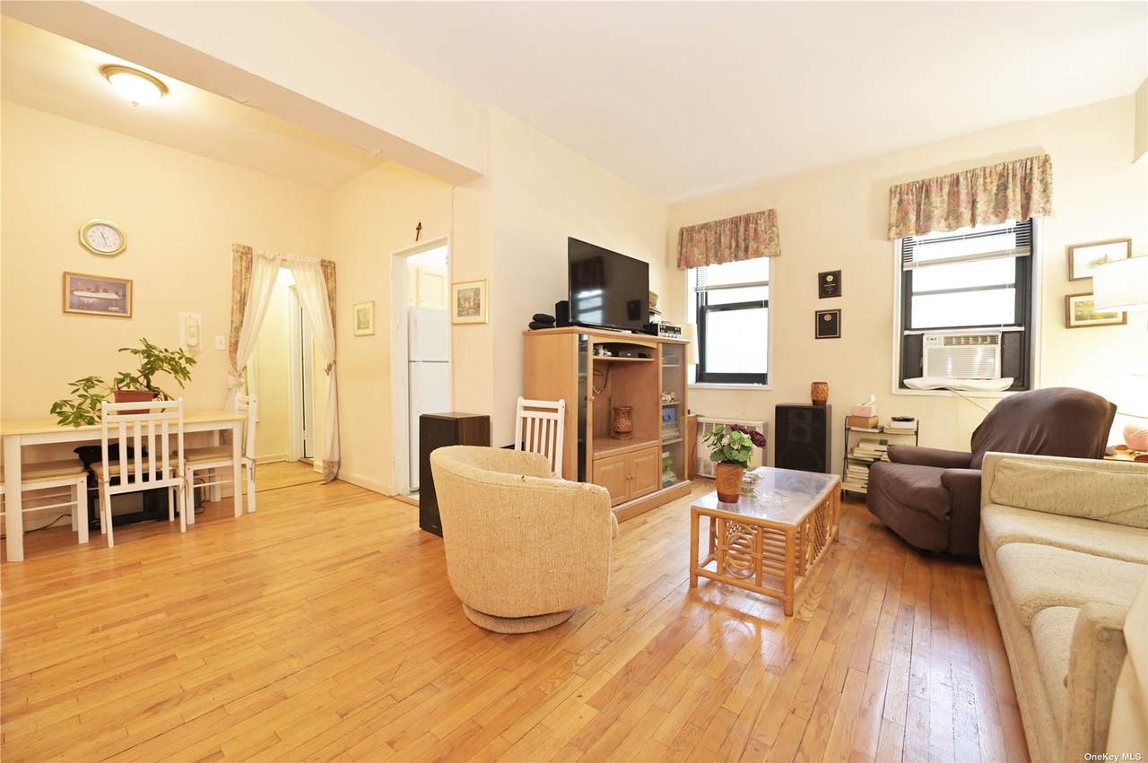 84-01 Main Street - Photo 1