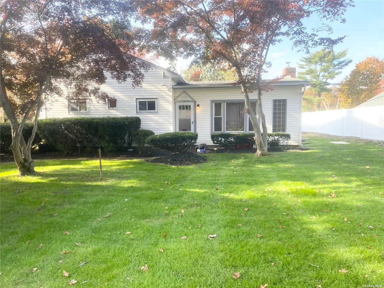 1178 Connetquot Avenue - Photo 1