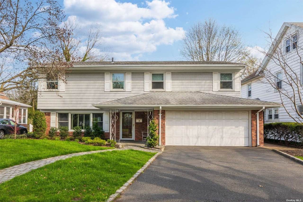10 Pennsylvania Boulevard - Photo 1