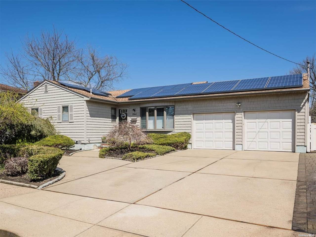 244 39th Street - Photo 1
