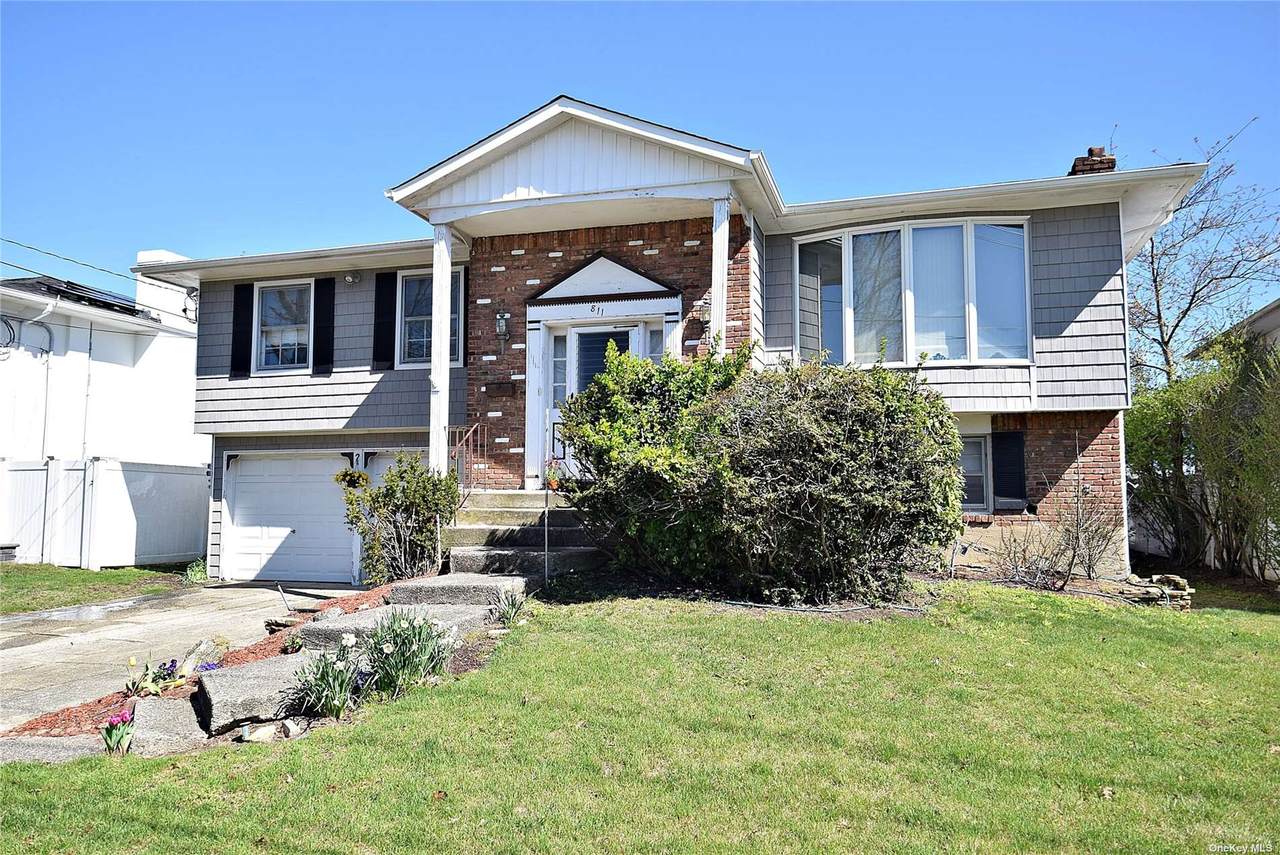 811 Bonnie Drive - Photo 1
