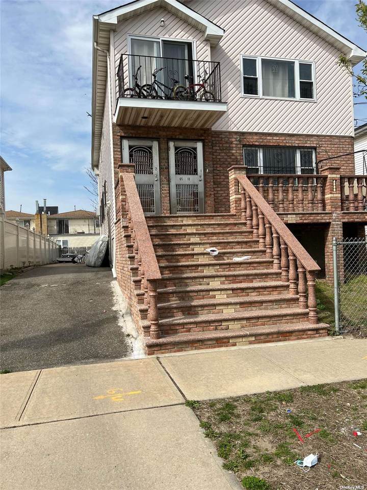 65-10 De Costa Avenue - Photo 1