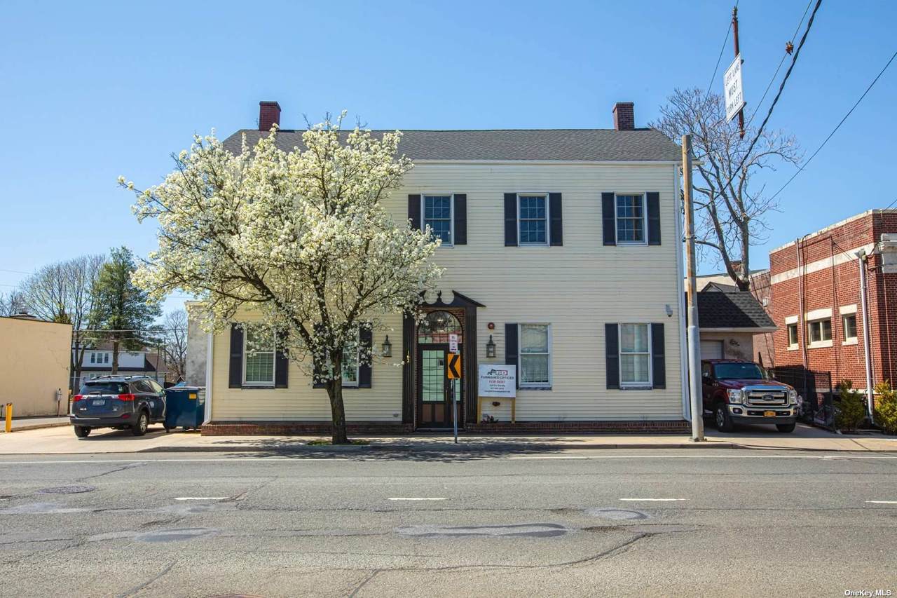 162 Broadway - Photo 1