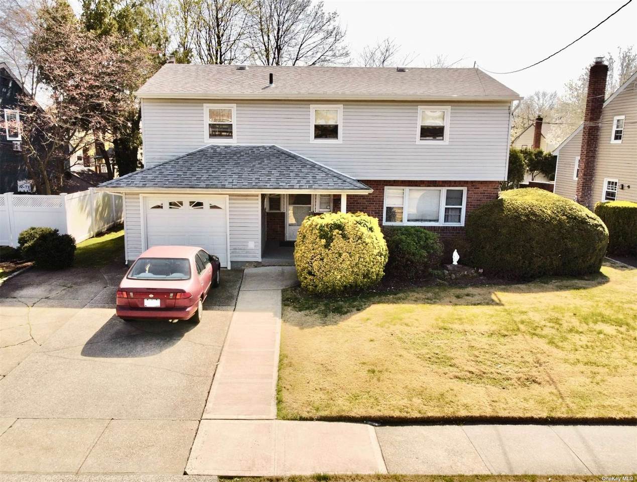 418 Jeffrey Avenue - Photo 1