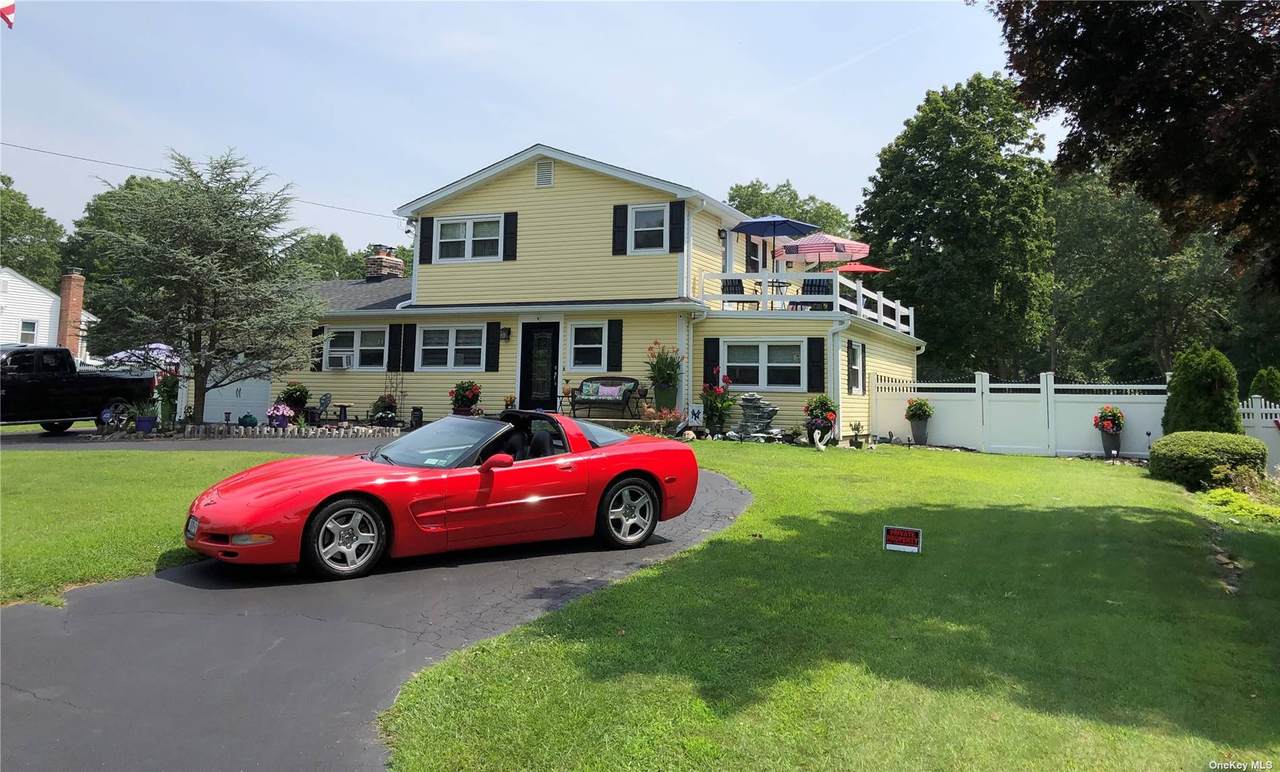 711 Old Medford Avenue - Photo 1