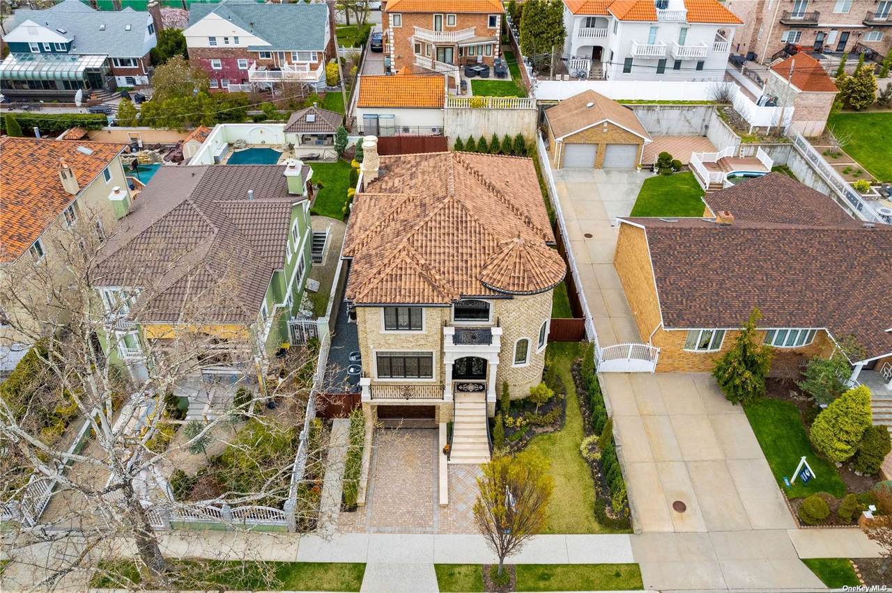 144-31 South Drive - Photo 1