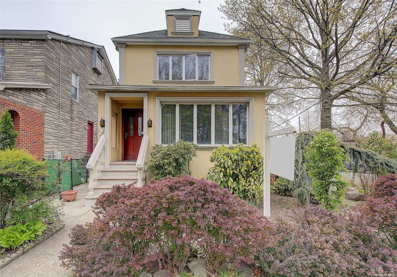 173-41 Grand Central Parkway - Photo 1