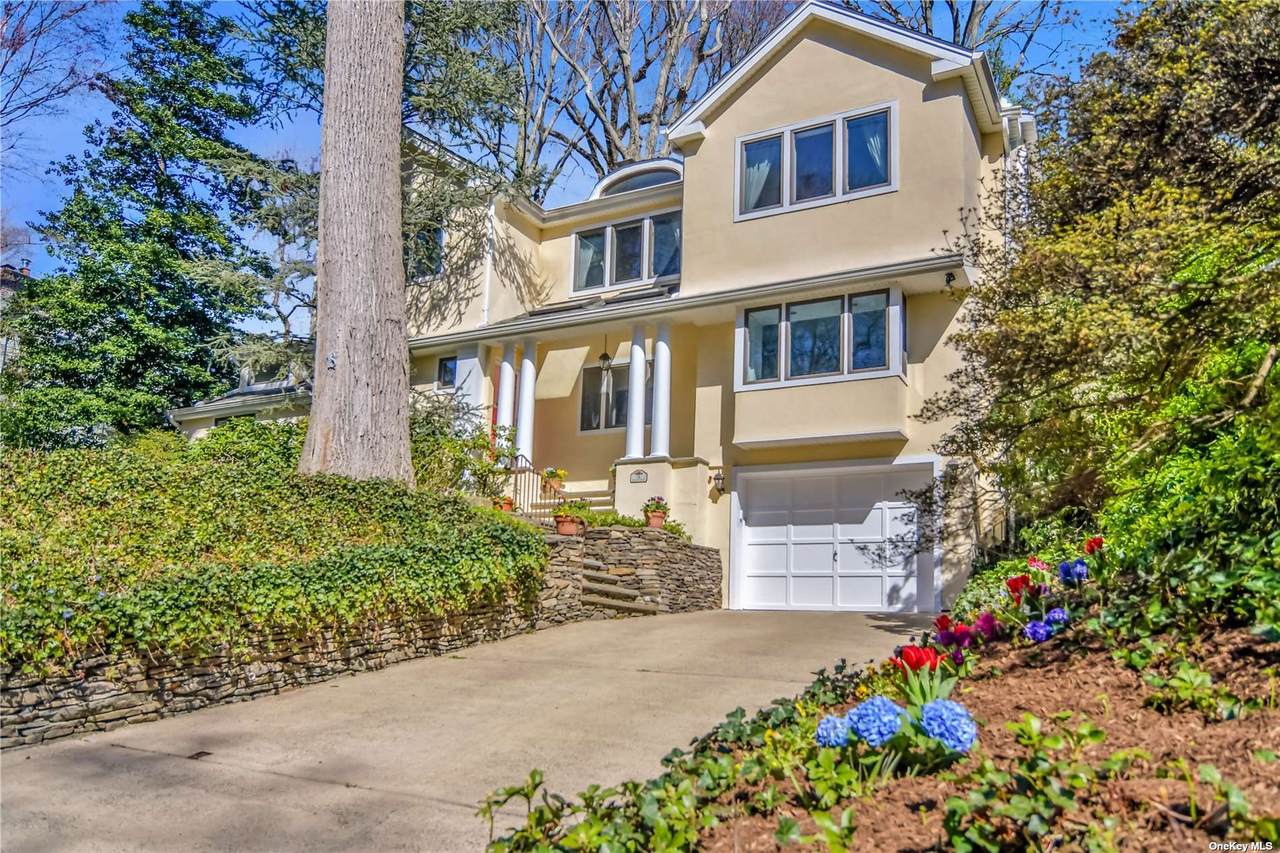 18 Willow Drive - Photo 1
