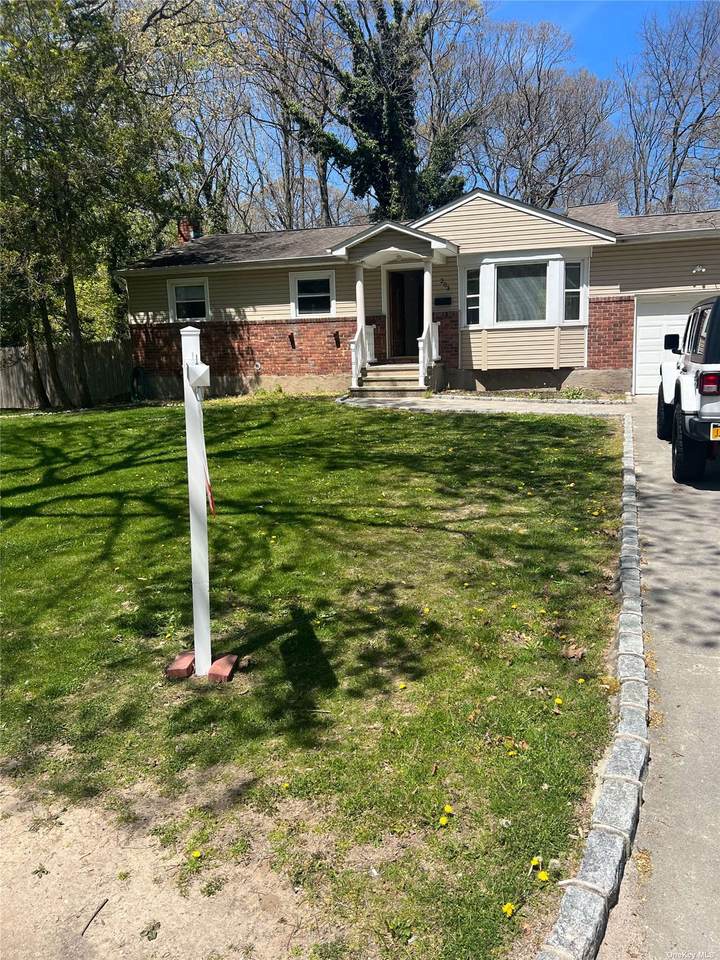 203 Glenwood Lane - Photo 1
