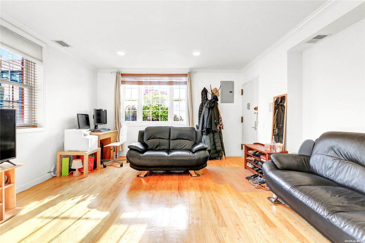 36-20 194th Street - Photo 1