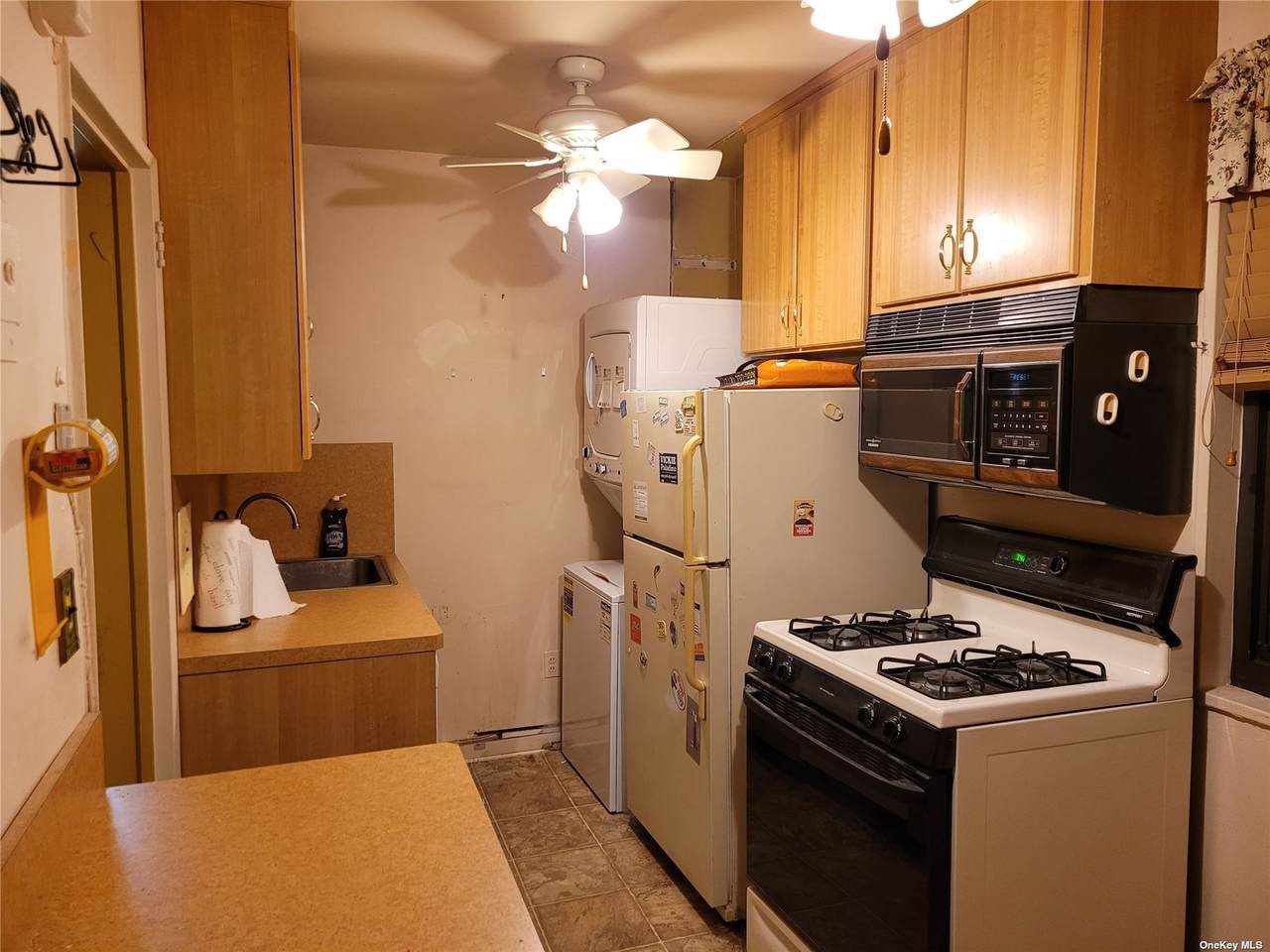 163-38 17th Avenue - Photo 1