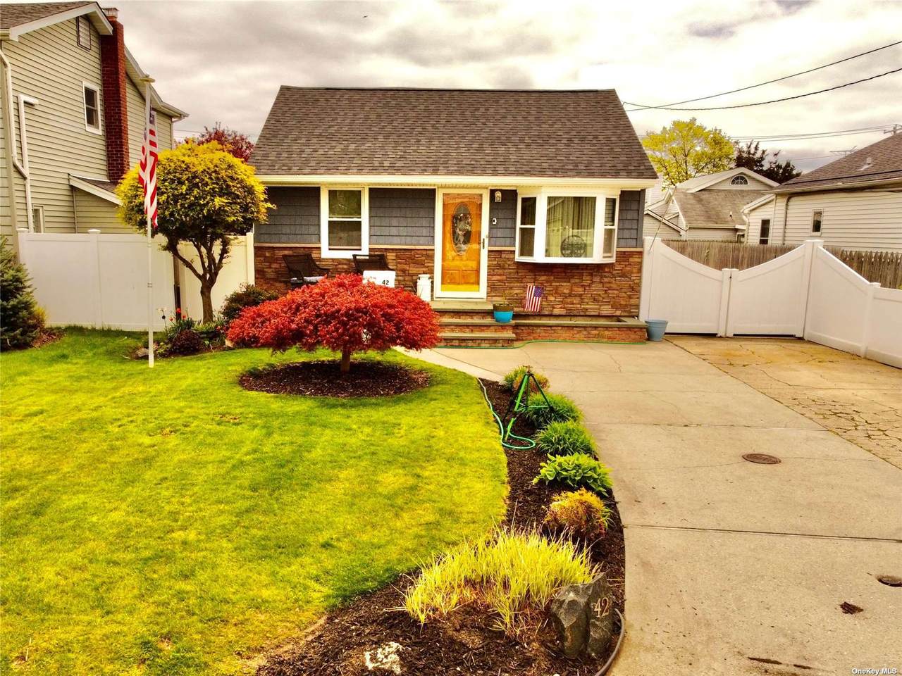 42 Tameling Avenue - Photo 1