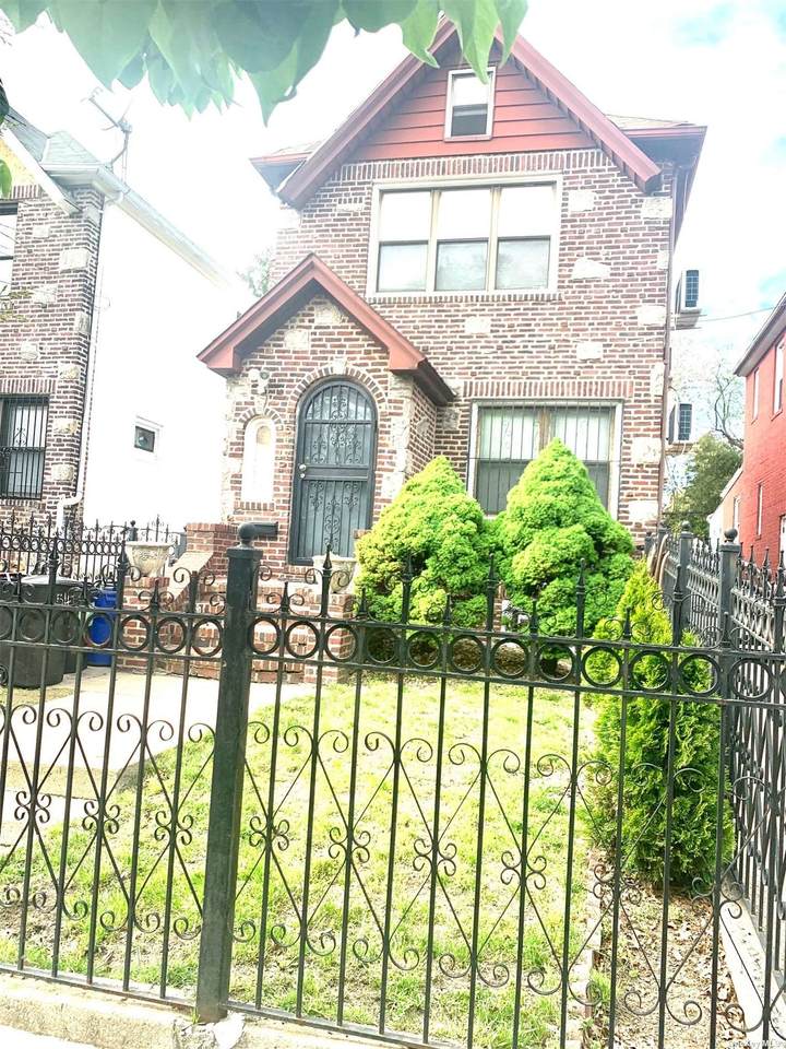 154-17 65th Avenue - Photo 1