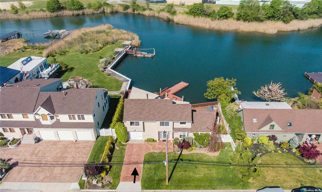 2861 Frankel Boulevard - Photo 1
