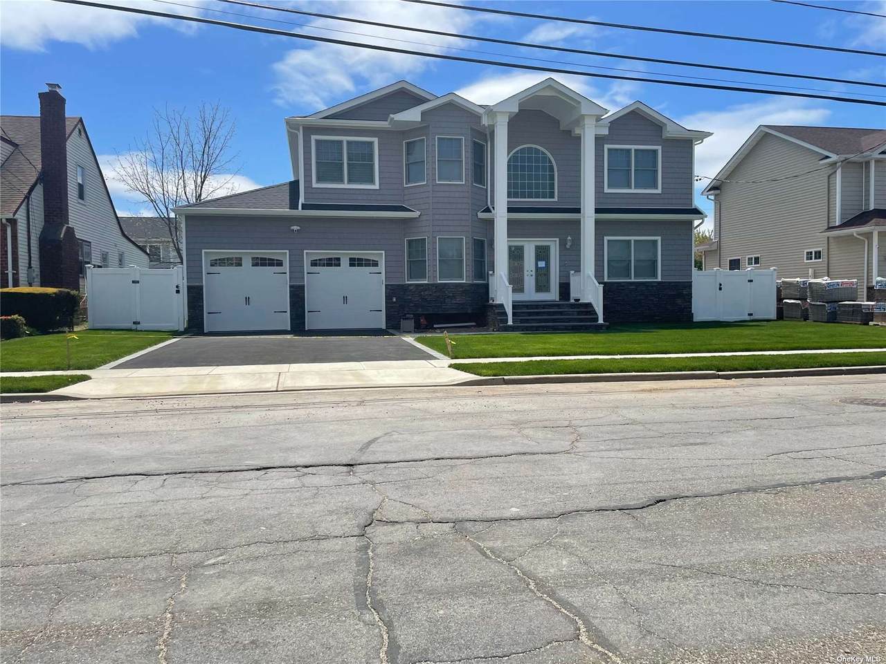 6 Lesley Lane - Photo 1
