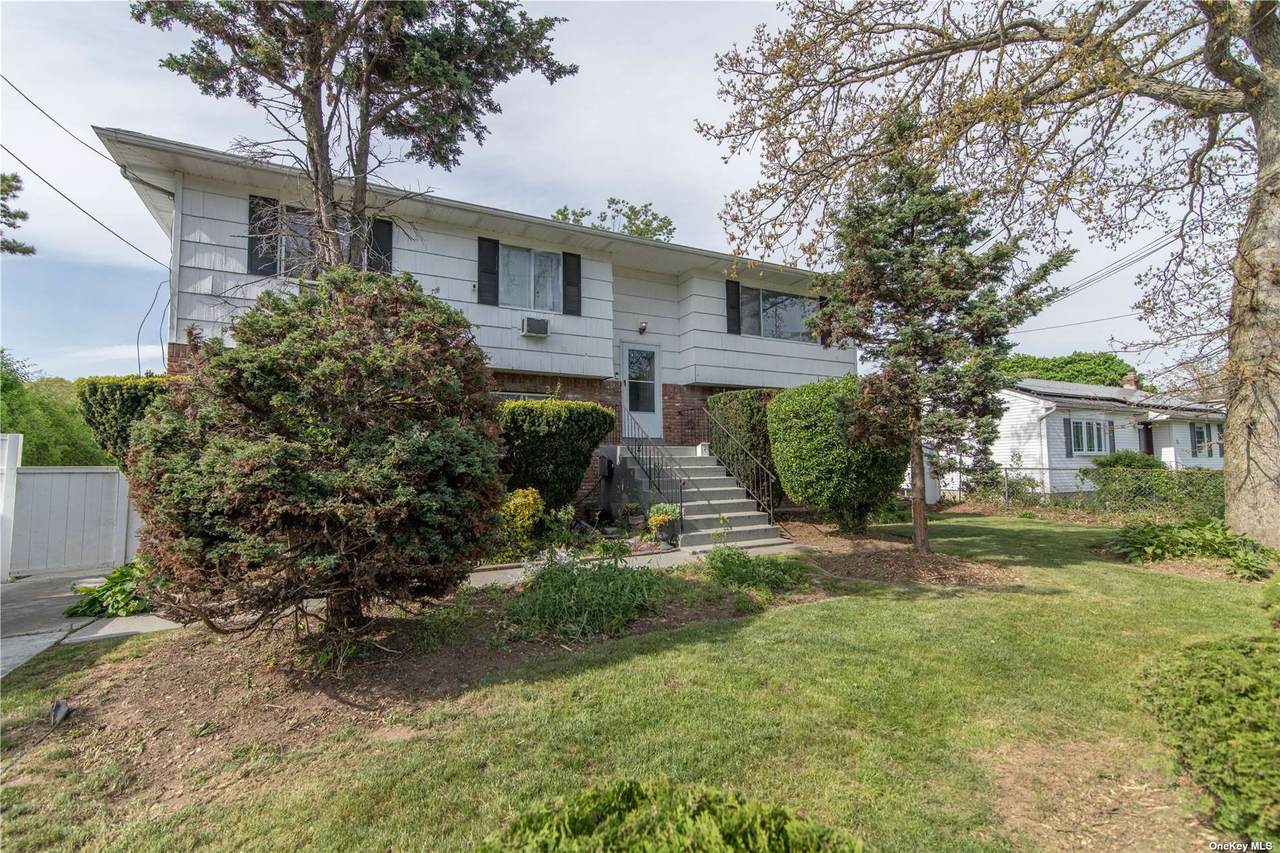 43 Maple Road - Photo 1