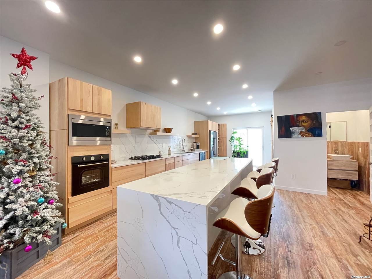 85-10 Woodhaven Blvd Boulevard - Photo 1