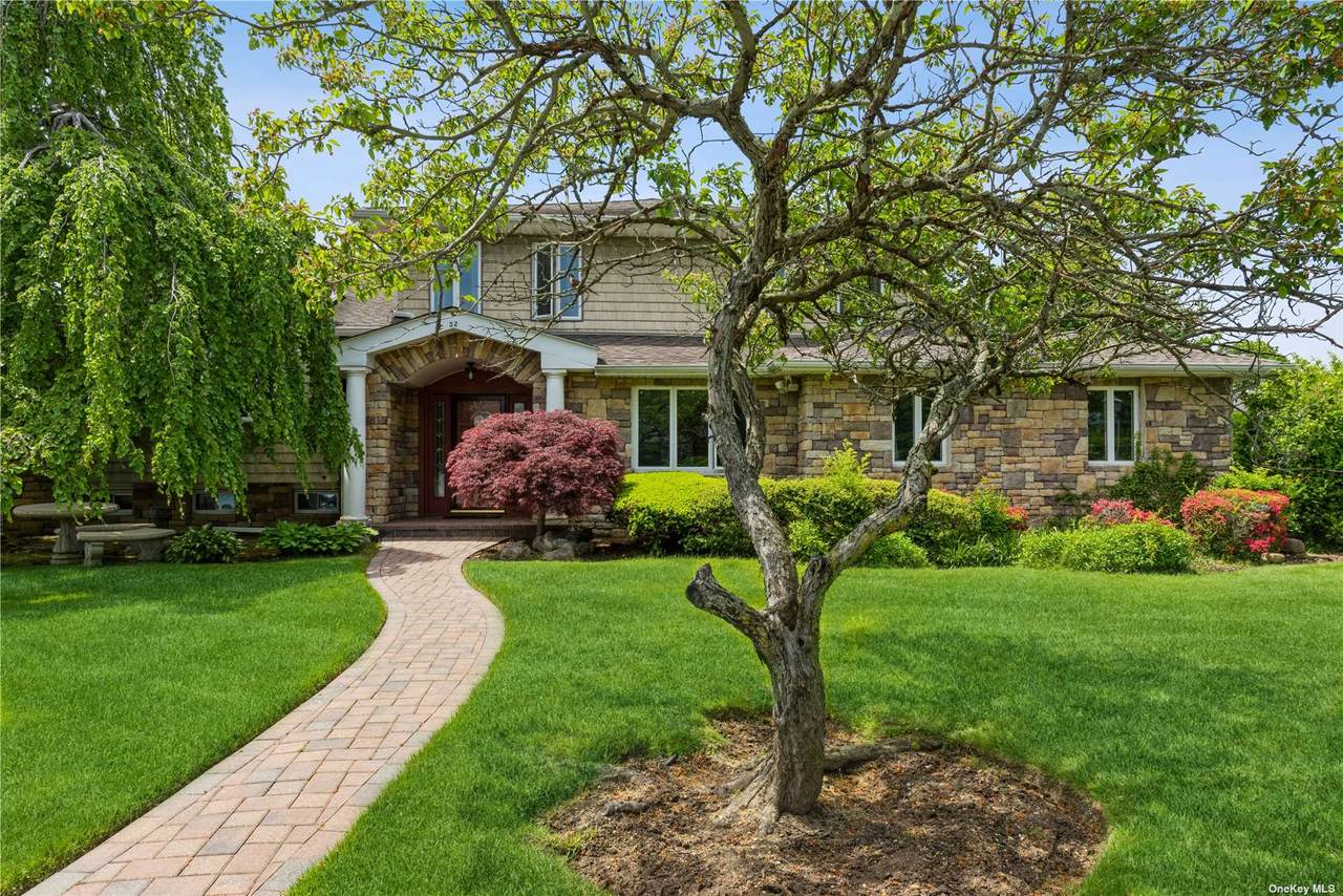 32 Bayberry Road - Photo 1
