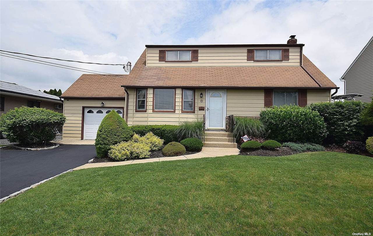 29 2nd Avenue - Photo 1