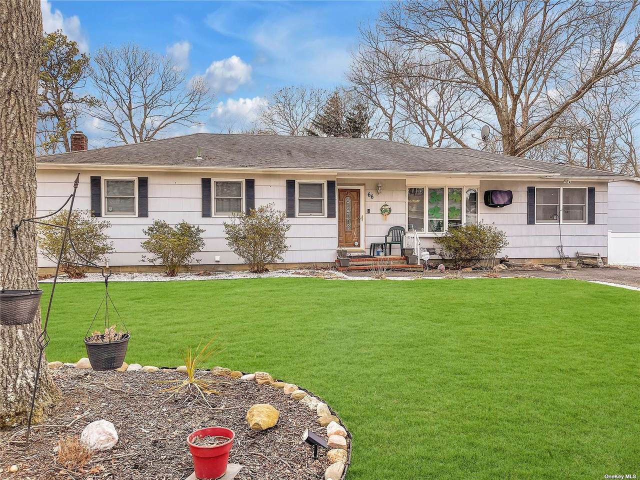66 Mayfield Drive - Photo 1