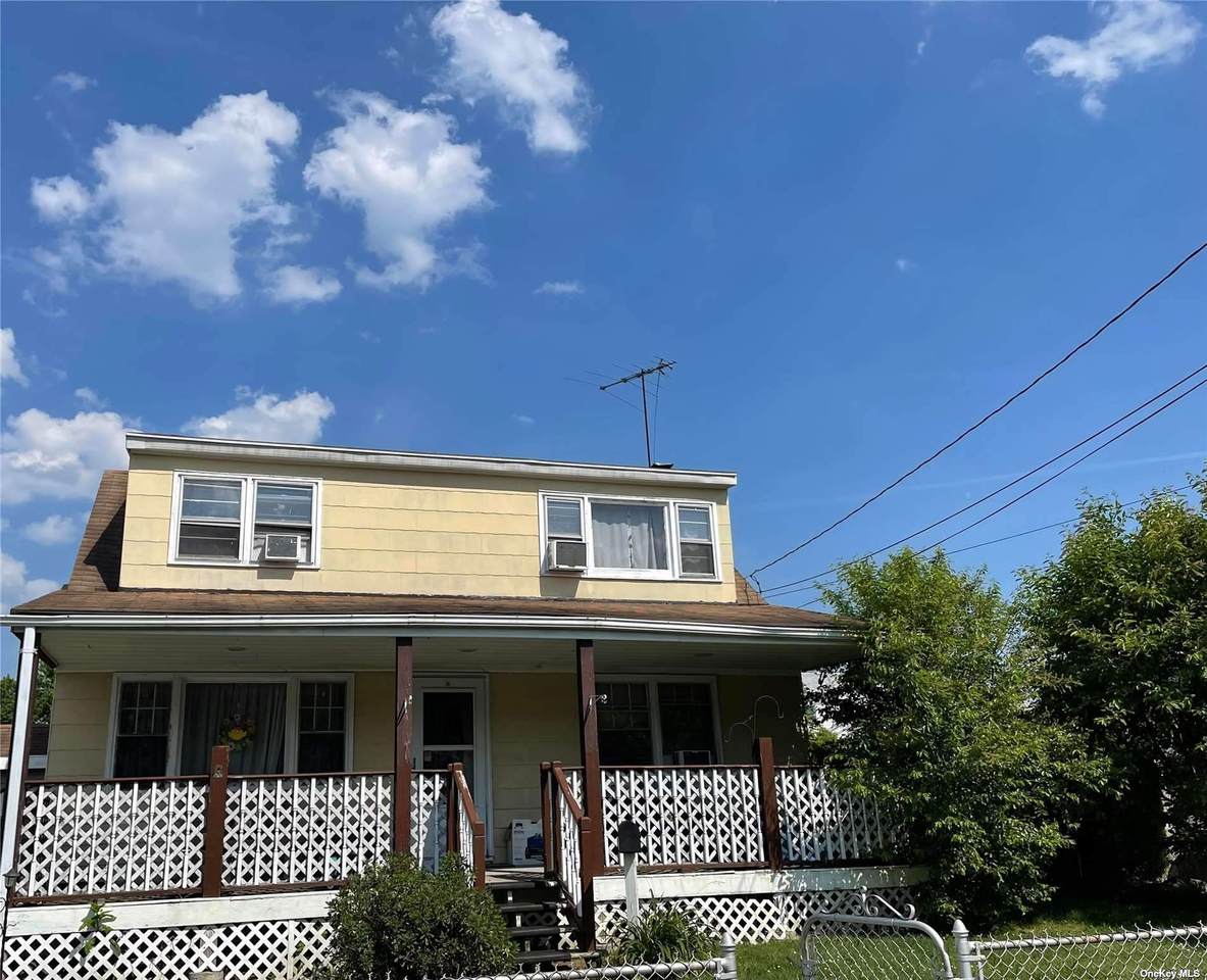 406 Albany Avenue - Photo 1