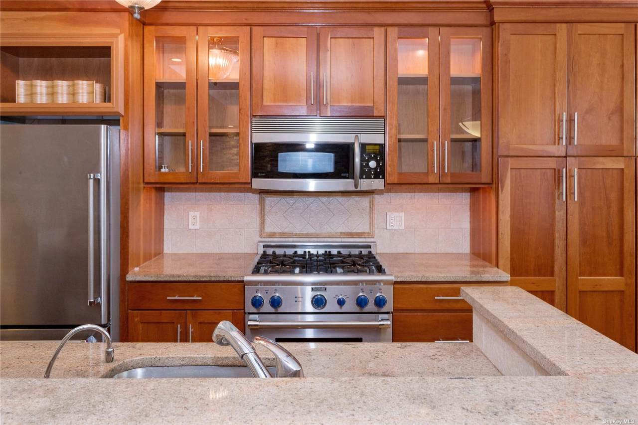 111 Seventh Street - Photo 1