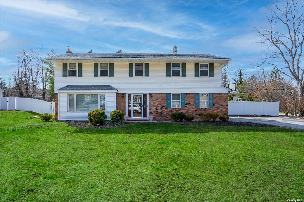 2 Woodview Drive - Photo 1