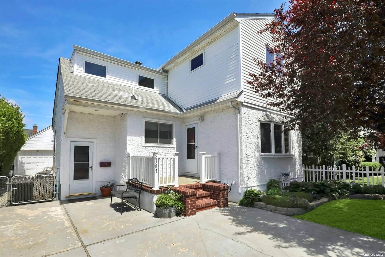2383 Elbert Avenue - Photo 1