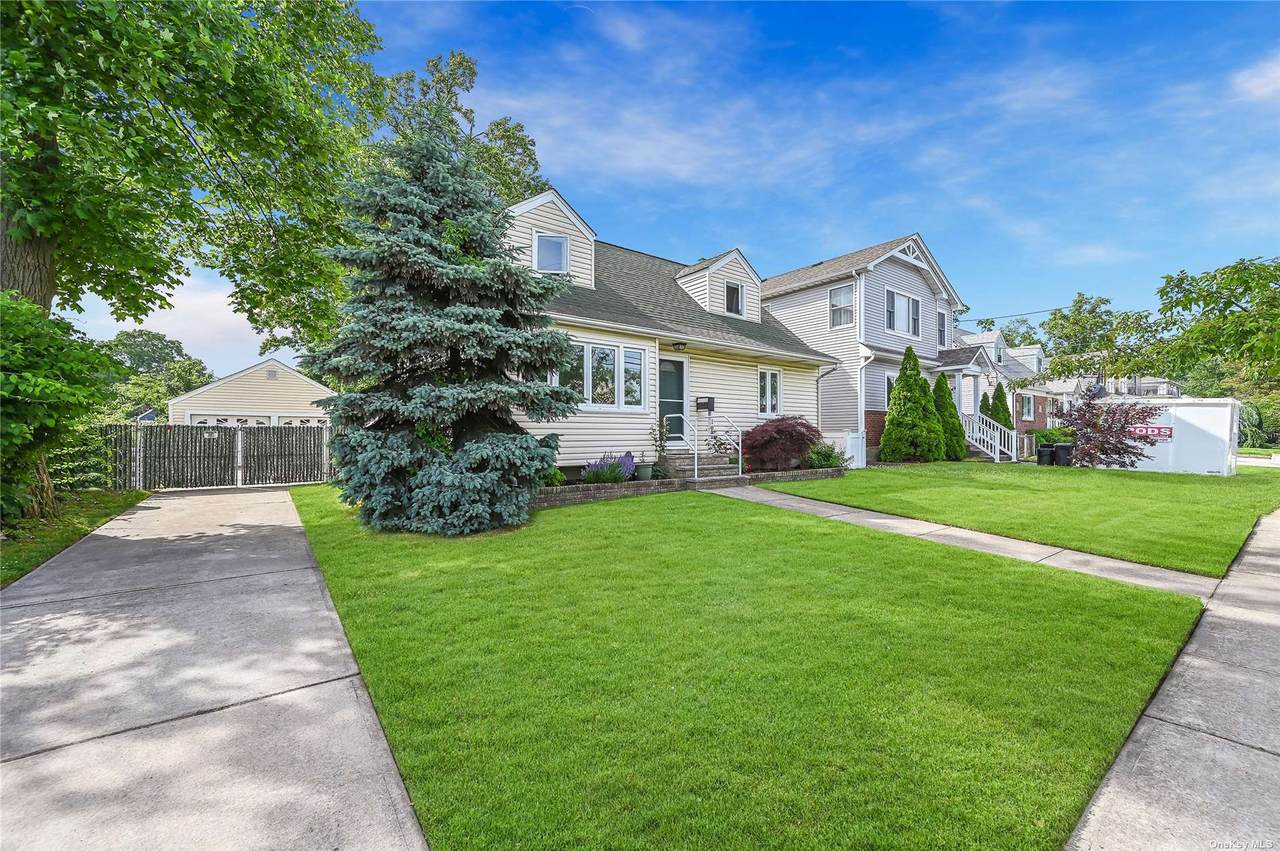 102 Guenther Avenue - Photo 1