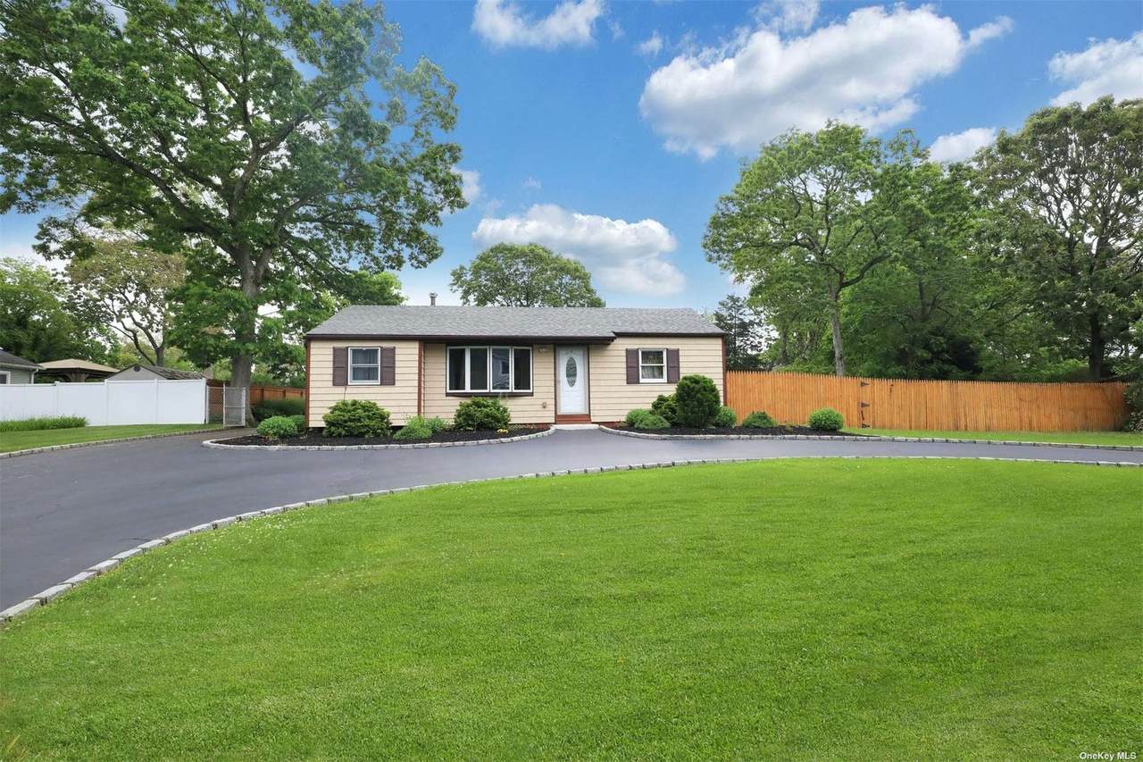 81 Cedar Avenue - Photo 1