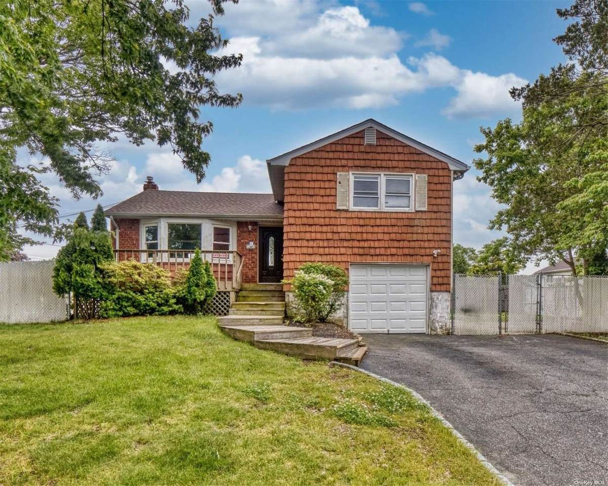 392 Lake Avenue - Photo 1