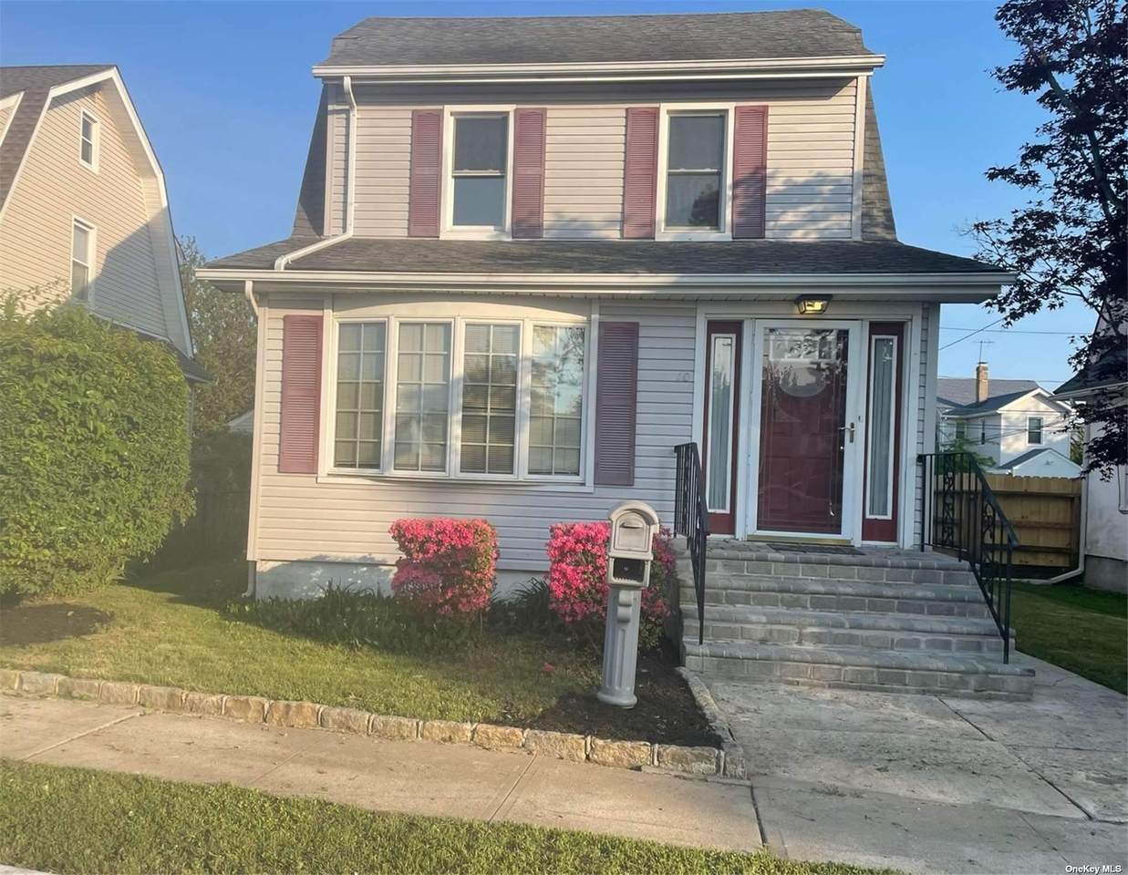 10 Maple Drive - Photo 1