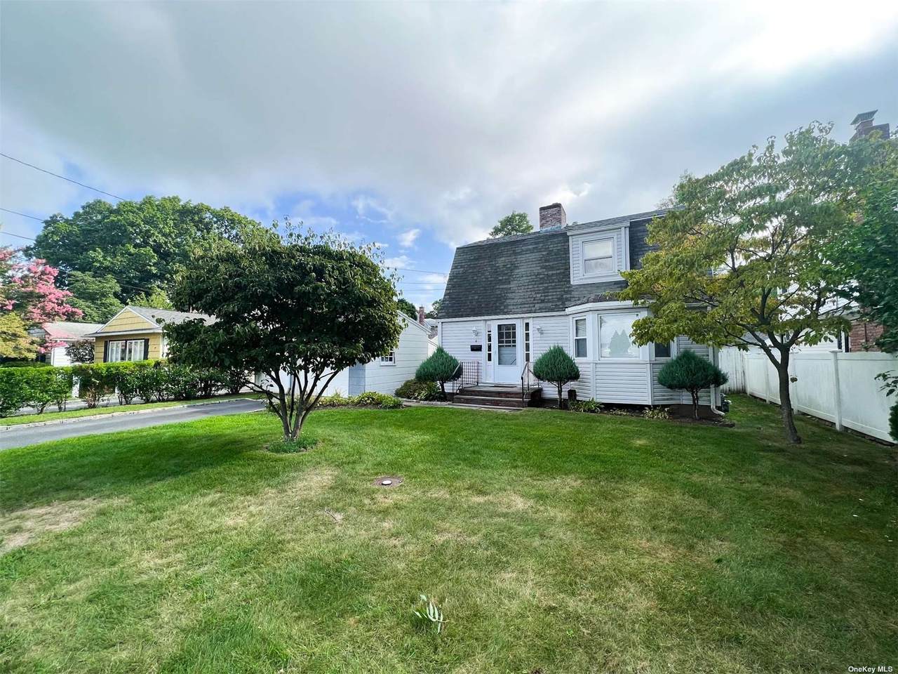 4 Sintsink Drive - Photo 1