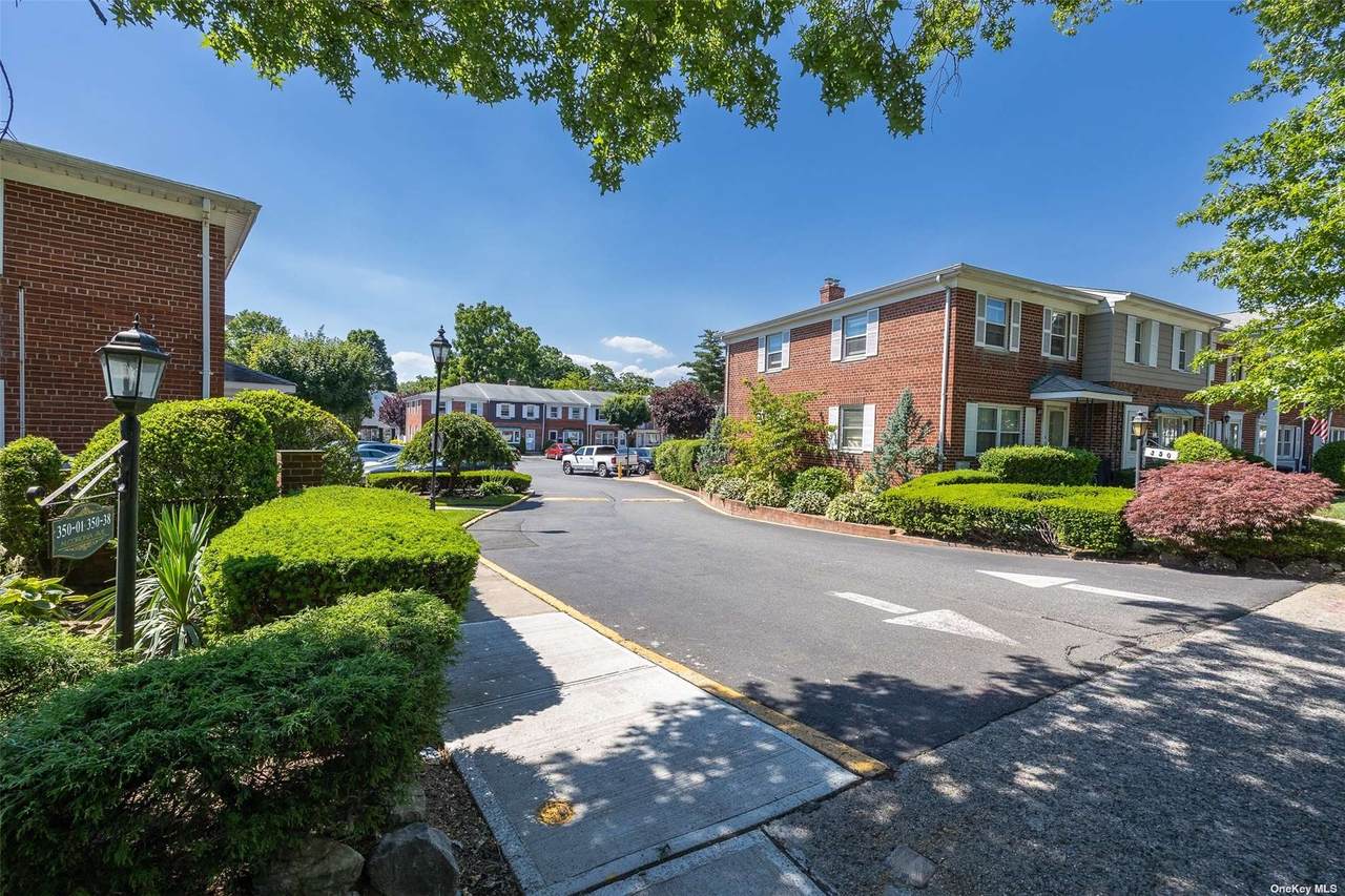 350 Corona Avenue - Photo 1
