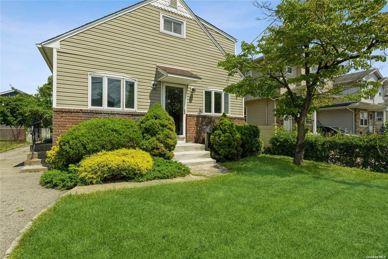 22 Edgewood Road - Photo 1