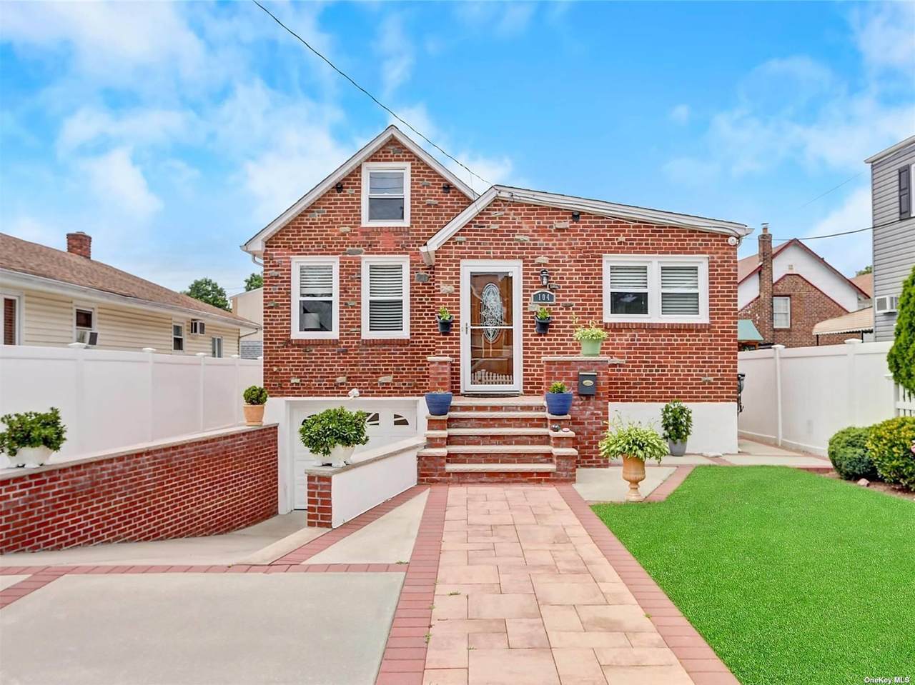 104 Clement Avenue - Photo 1