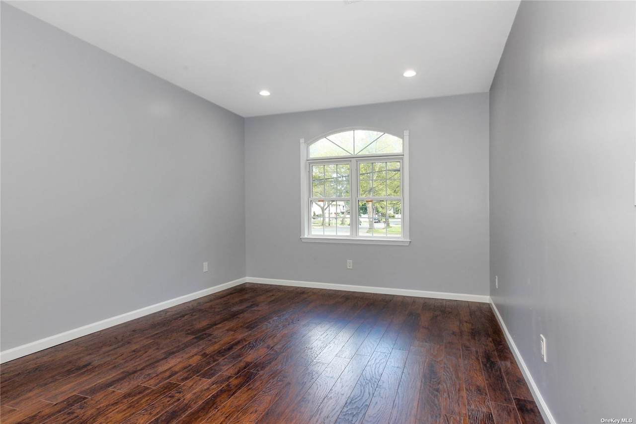 N/C Blydenburg Avenue - Photo 1