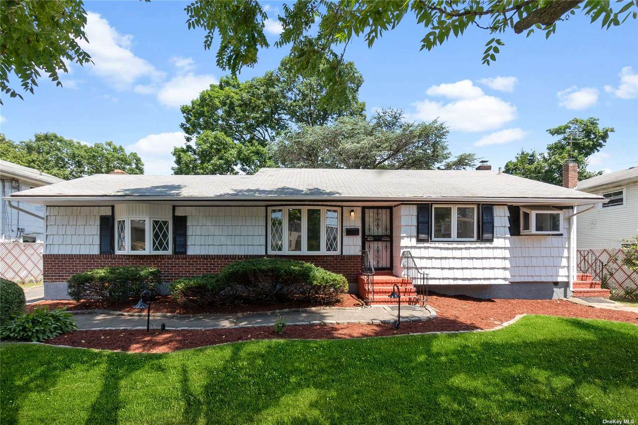 274 Magnolia Avenue - Photo 1