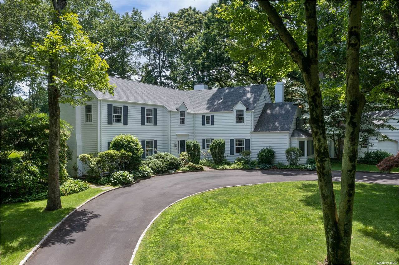 342 Woodbury Road - Photo 1