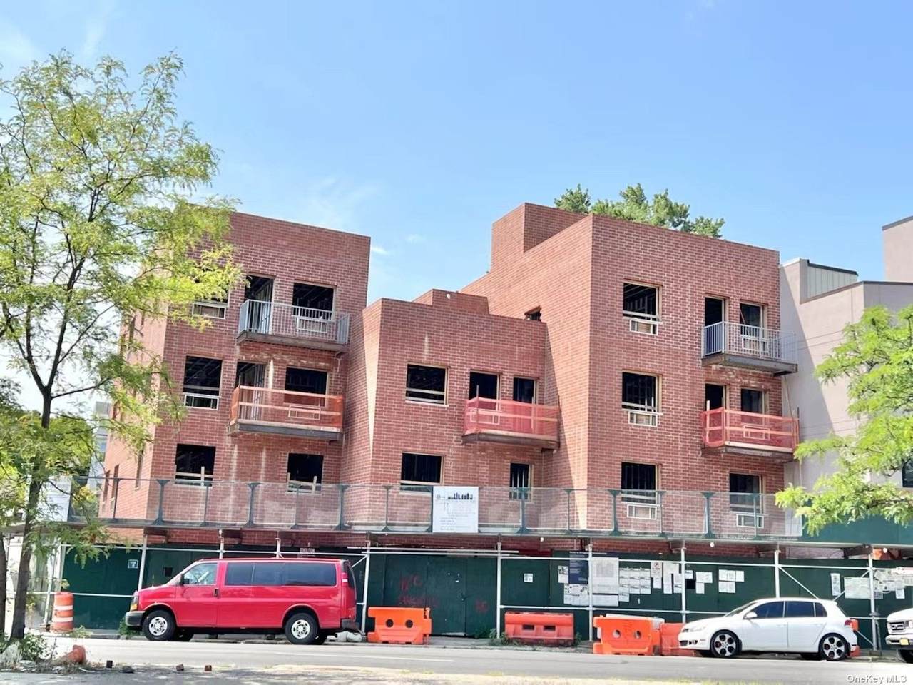 106-20 Astoria Blvd - Photo 1