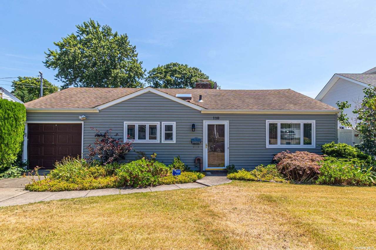 110 Hampton Way - Photo 1
