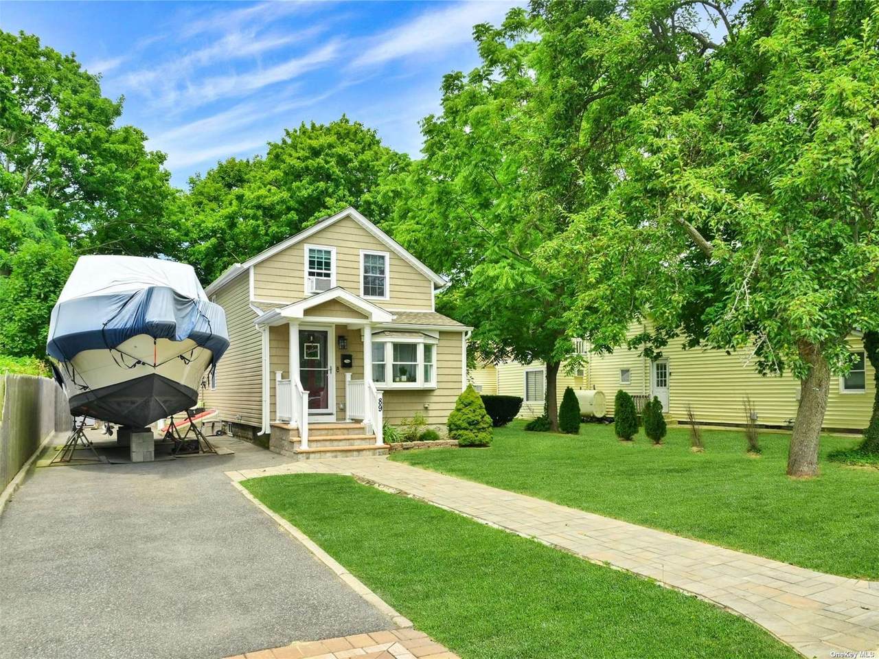 89 Hiddink Street - Photo 1