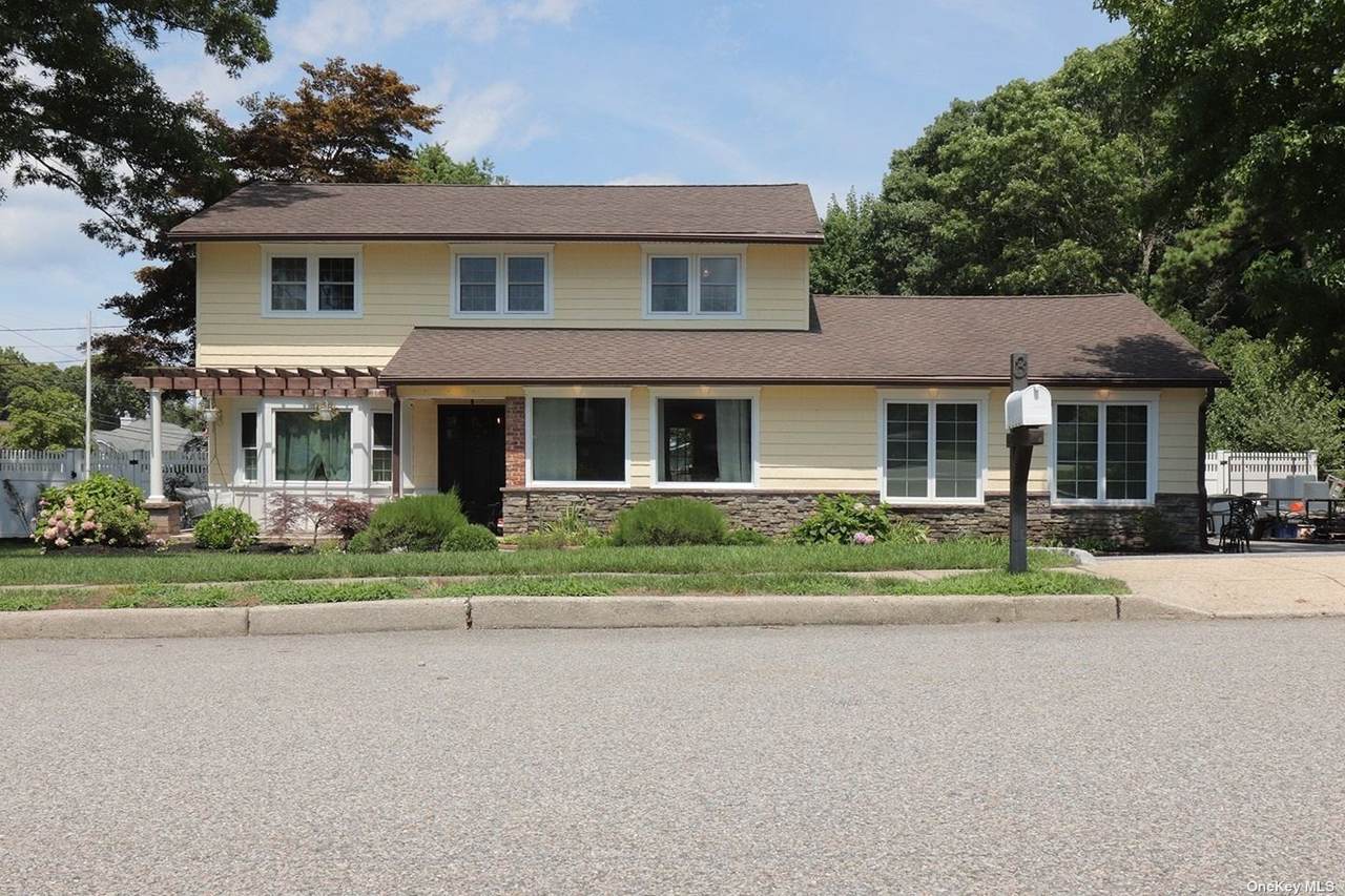 3 Carpenter Lane - Photo 1