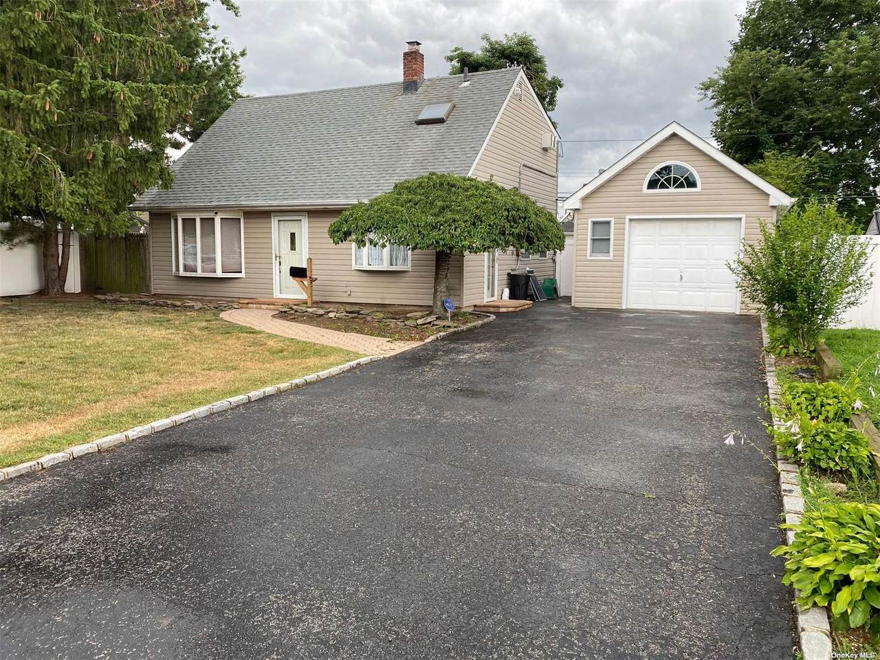 68 Old Farm Road - Photo 1