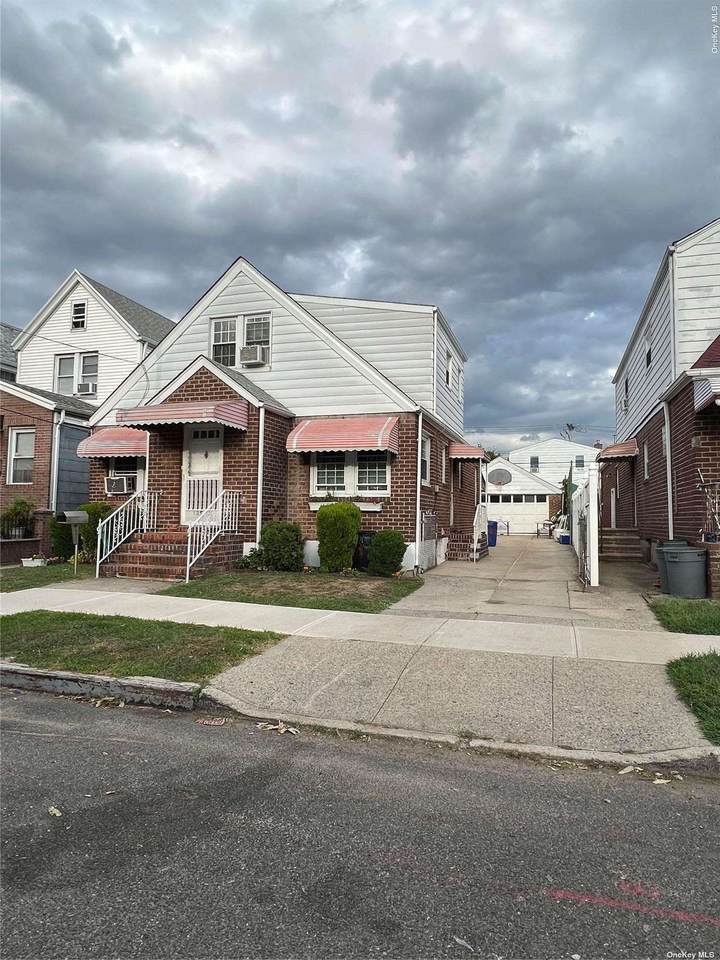 135-13 118th Street - Photo 1