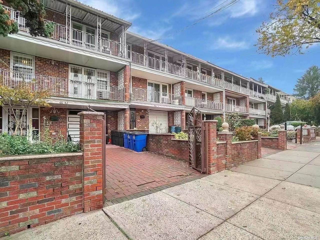 66-82 79 Place - Photo 1
