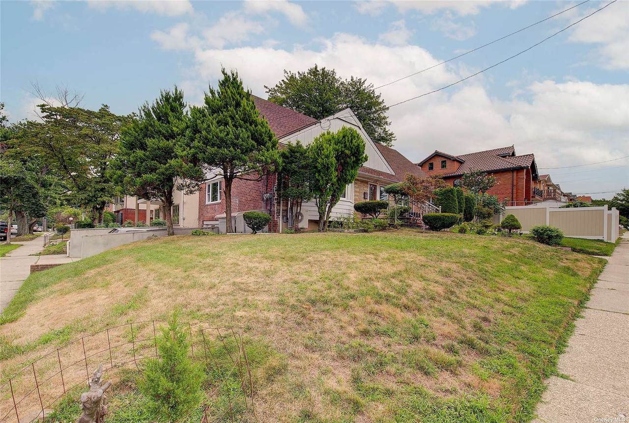 64-03 230th Street - Photo 1