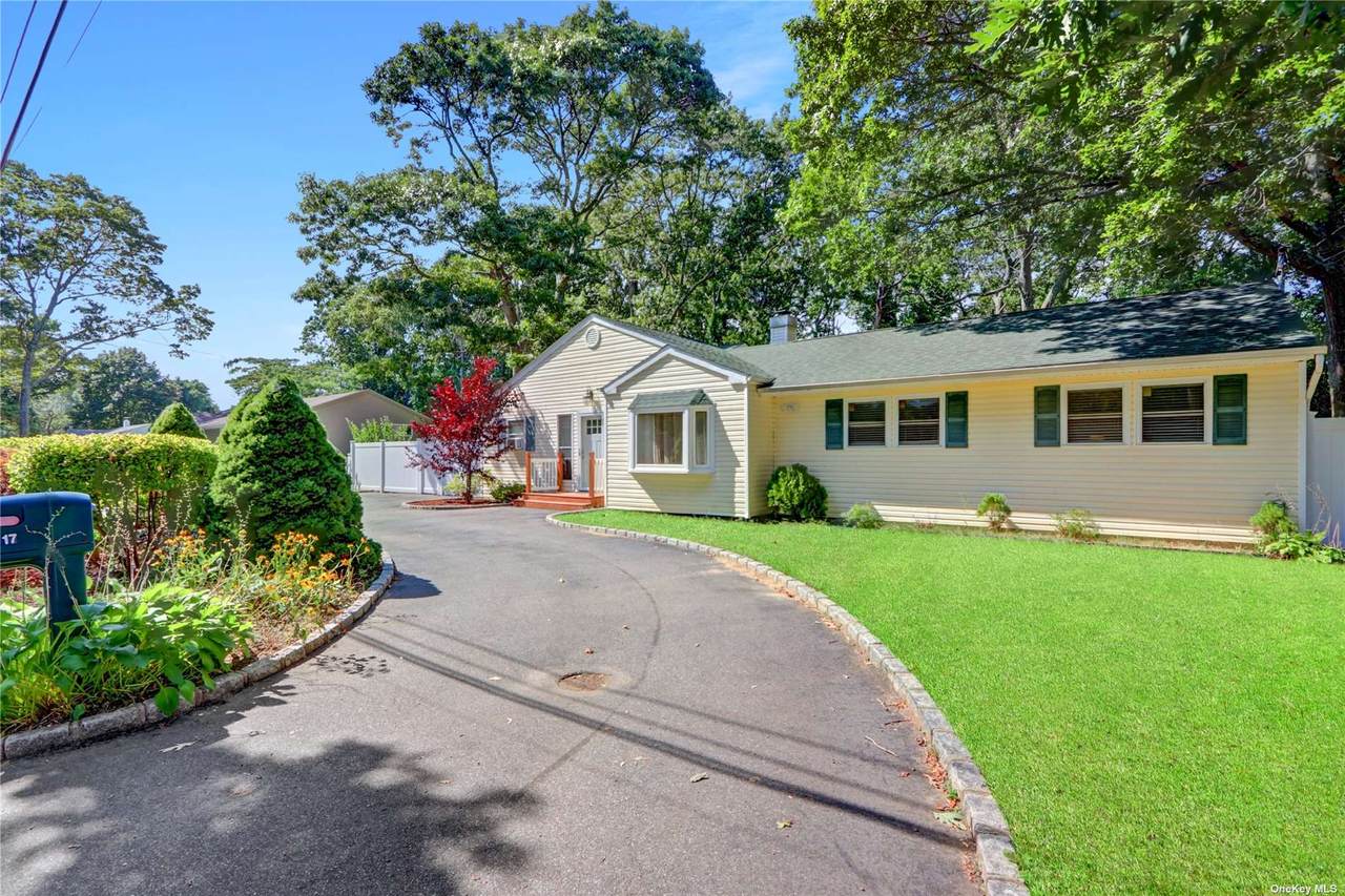 17 Silver Road - Photo 1