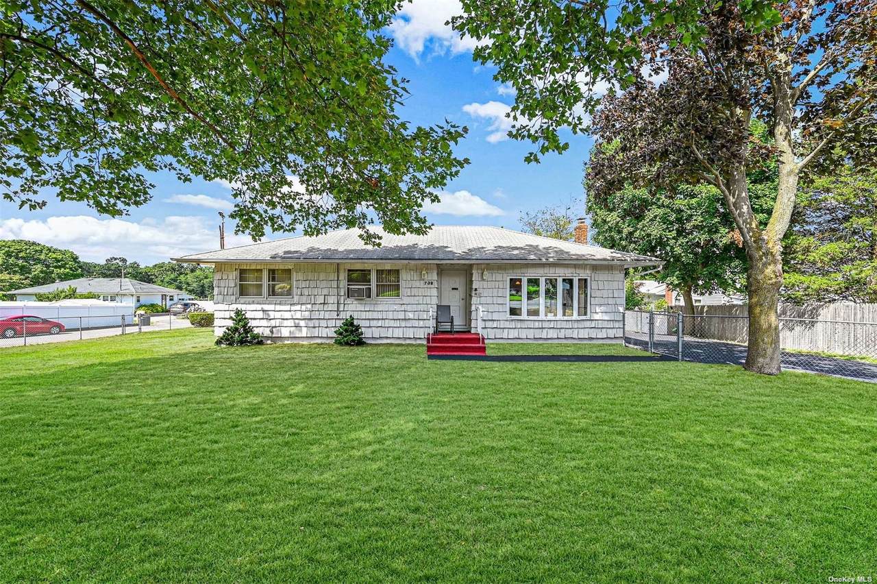 738 Old North Ocean Avenue - Photo 1