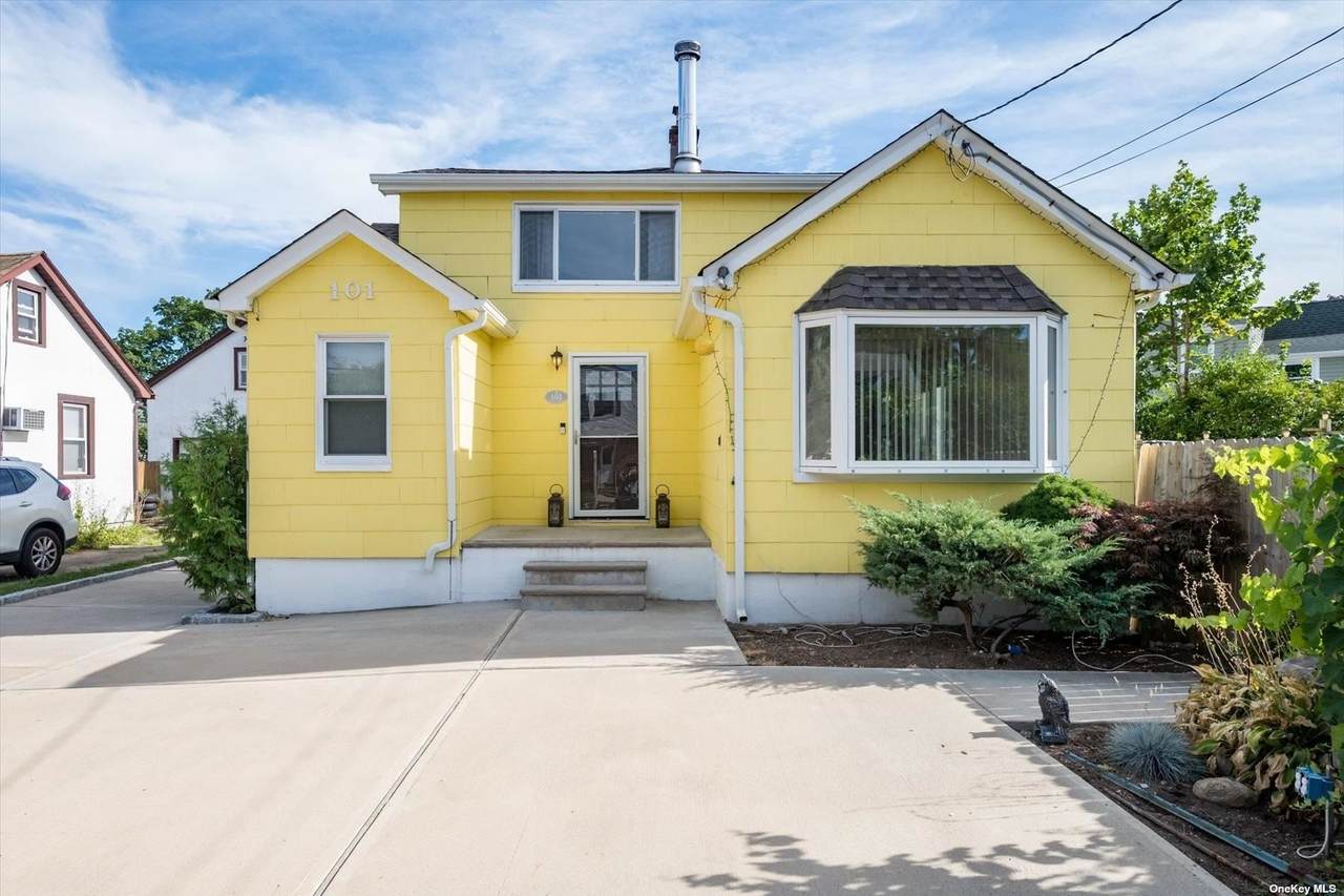 101 Ralph Avenue - Photo 1
